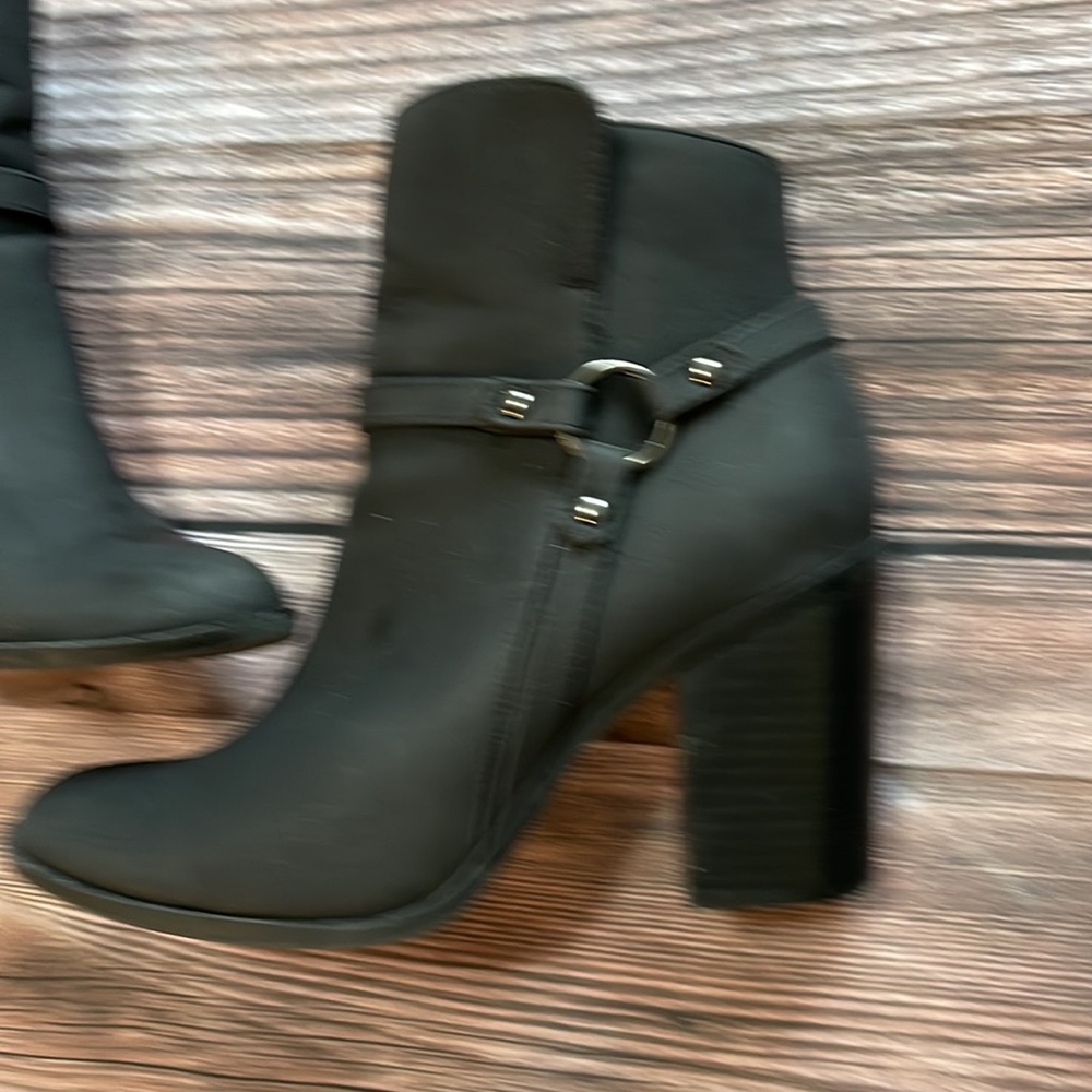 Black booties! - Picture 7 of 12